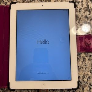 Fully functional used 16GB IPAD2 Ready for new setup. Excellent condition!!!